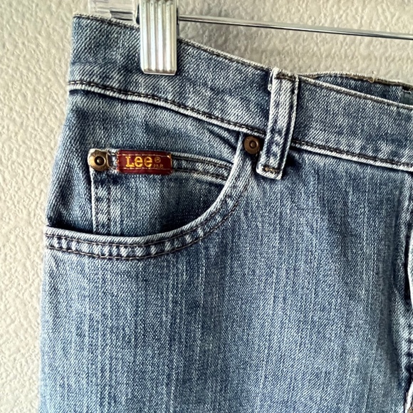 Lee Jeans- Women Relaxed Straight Leg - Picture 10 of 11